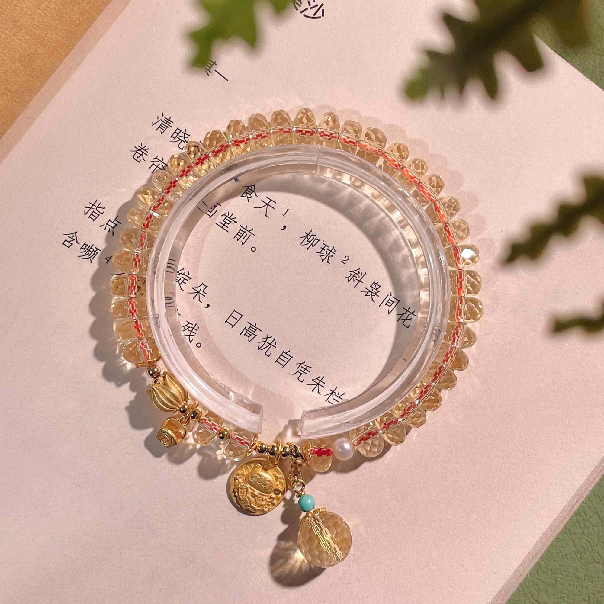 Faceted Crystal Strand with Lucky Cat Pendant (Copy)