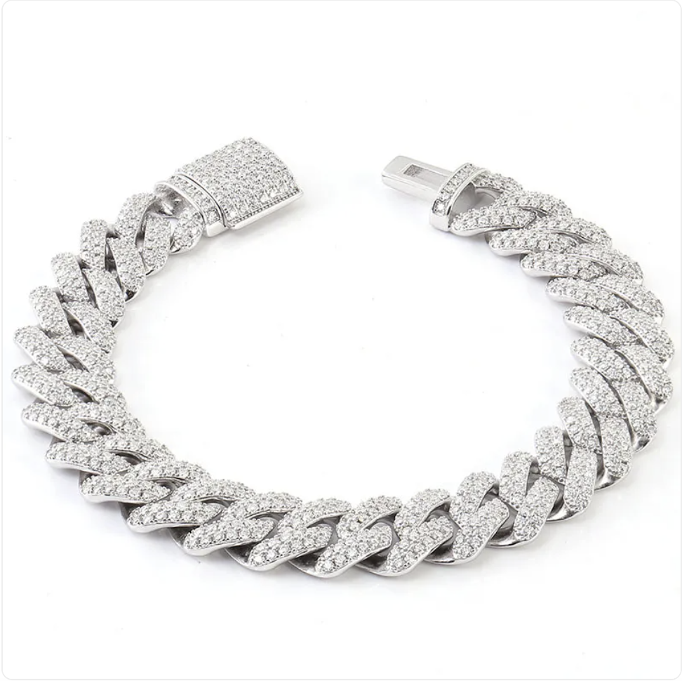 Men's Cuban Link Moissanite Bracelet (Copy)