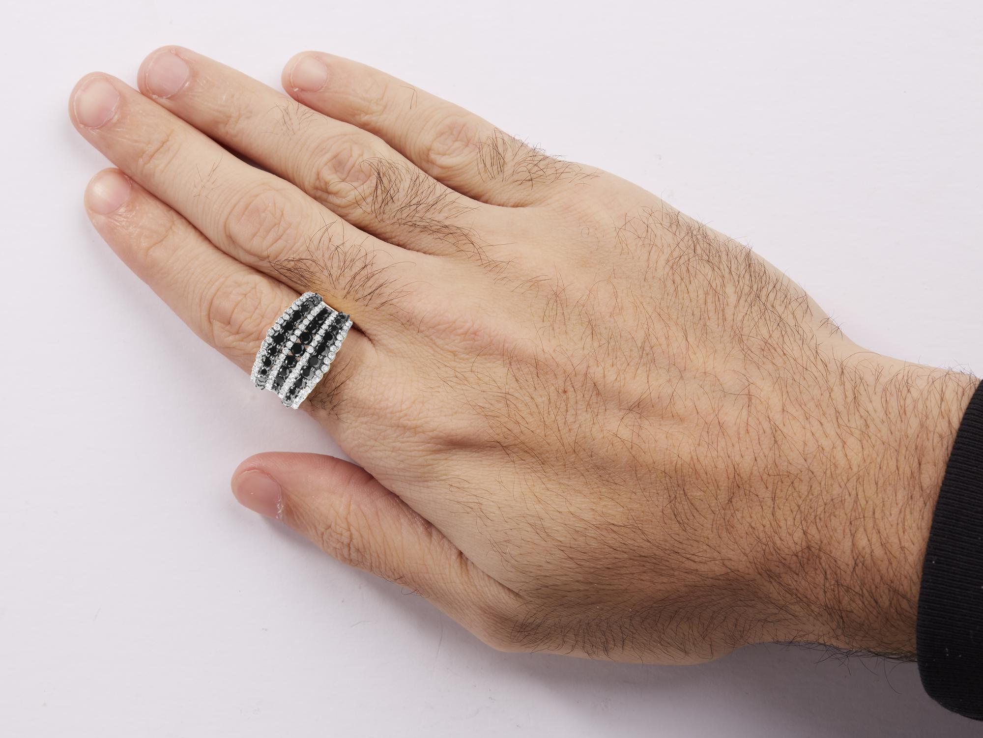 14K Yellow Gold Plated .925 Sterling Silver 1 3/4 Cttw Treated Black and White Alternating Diamond Multi Row Band Ring (Black / I-J Color, I2-I3 Clarity) (Copy)