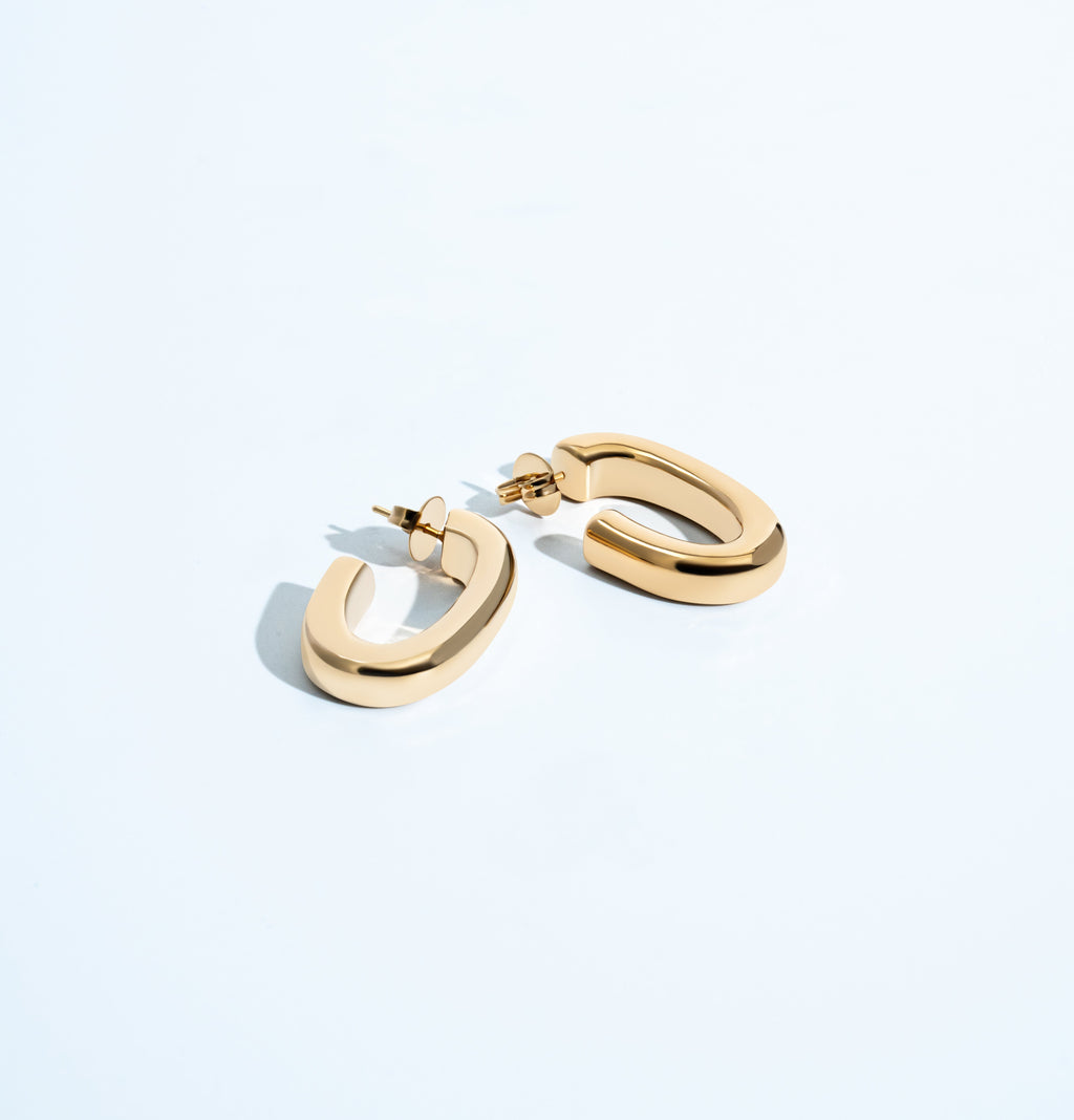 Mia Sculptural Oval Hoop Earrings